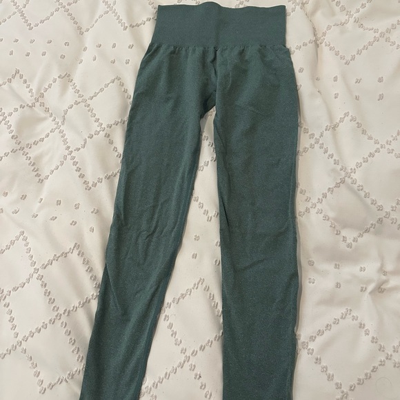 NVGTN Curve Seamless Leggings - Picture 4 of 6